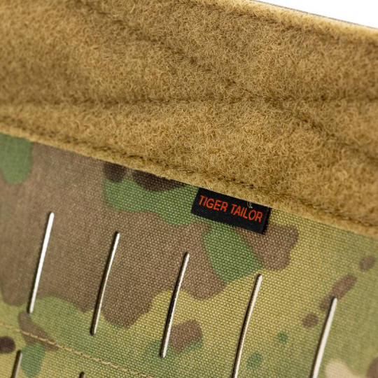 Horizontal pouch panel adapter Horizontal pouch panel adapter